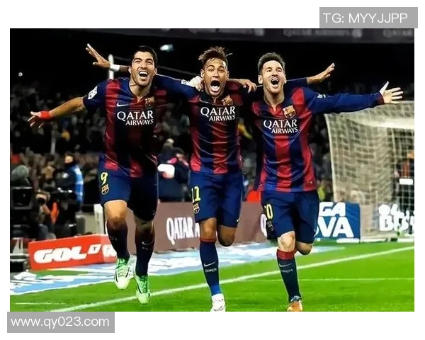 足球传奇齐聚一堂,明星球员专访揭开赛场背后的故事与荣耀 足球传奇齐聚一堂,明星球员专访揭开赛场背后的故事与荣耀