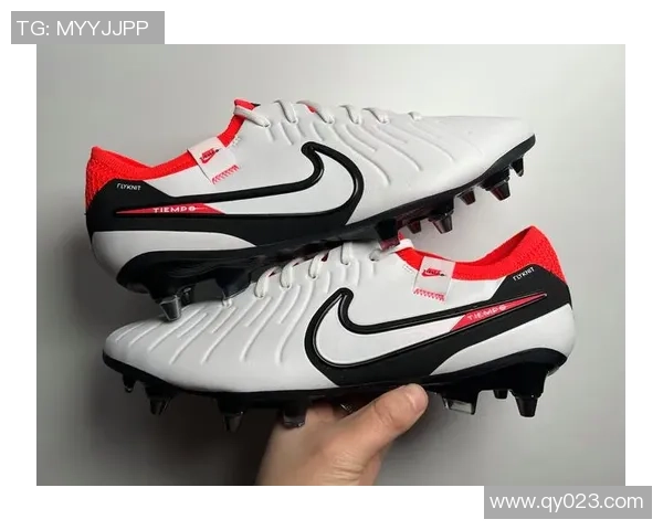 足球鞋球星同款对比分析 哪款最适合你的踢球风格 足球鞋球星同款对比分析 哪款最适合你的踢球风格